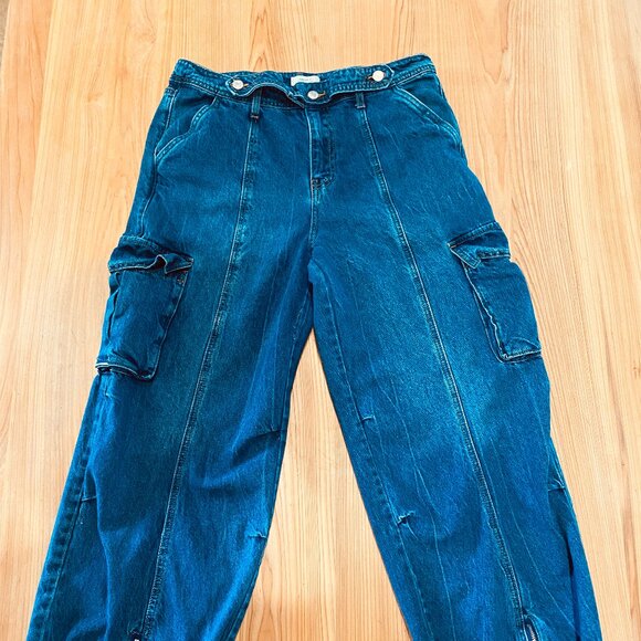 Women's Forever 21 Denim Jogger Cargo Oversize Jeans Size 31 - Picture 1 of 10